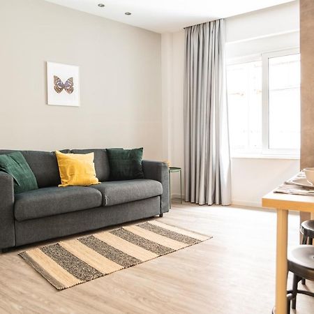 Appartamento A17 Modern & Cosy 2R Flat Up To 4Ppl Near Parthenon Atene Esterno foto