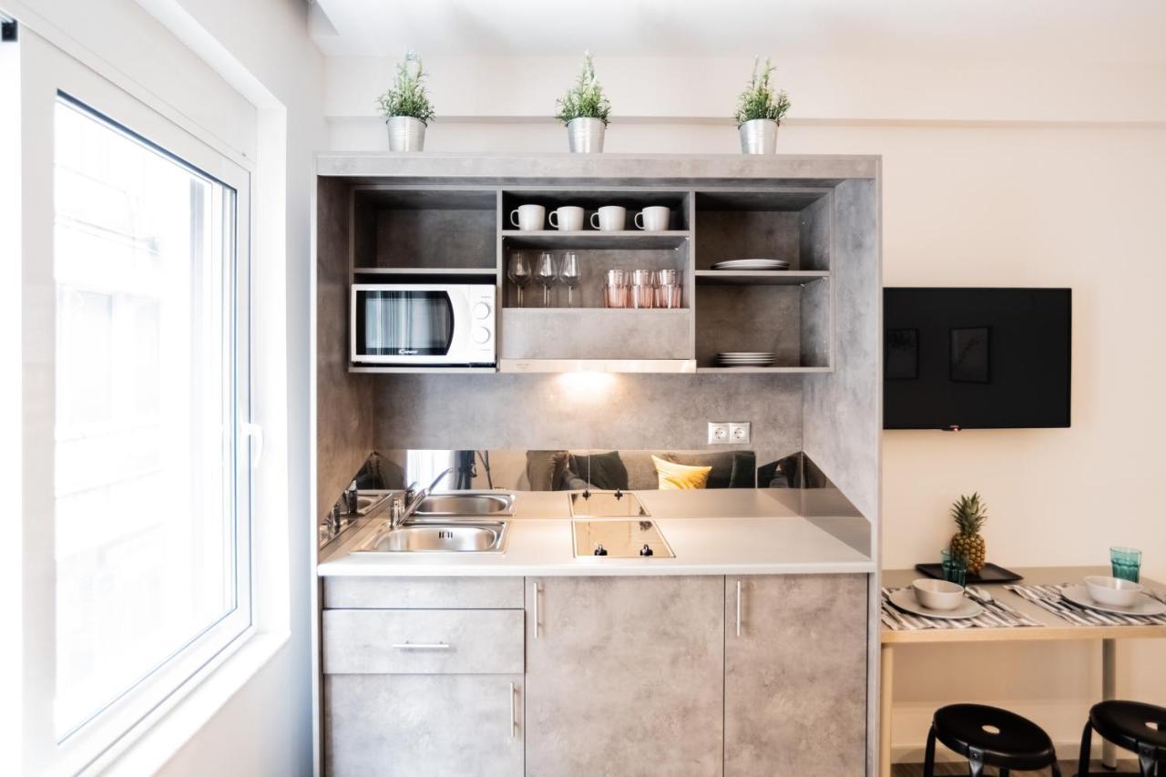 Appartamento A17 Modern & Cosy 2R Flat Up To 4Ppl Near Parthenon Atene Esterno foto
